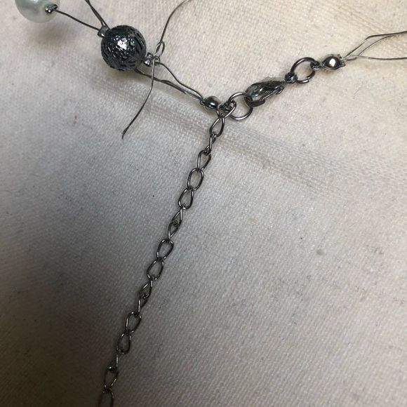 Floating beads on wire clear, gray, white, 16 1/2 in. necklace - Picture 6 of 11